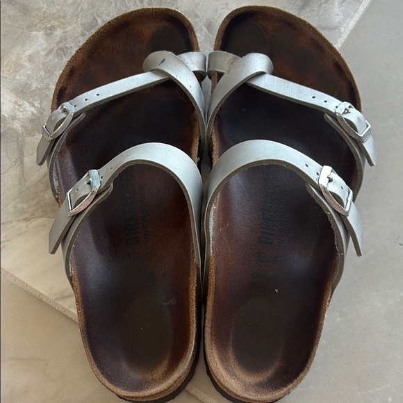 Birkenstock Silver Sandals with Anatomical Footbed - Picture 2 of 3